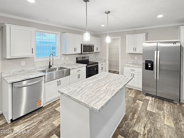 1021 Pine Ridge Court, Castle Hayne, NC 28429