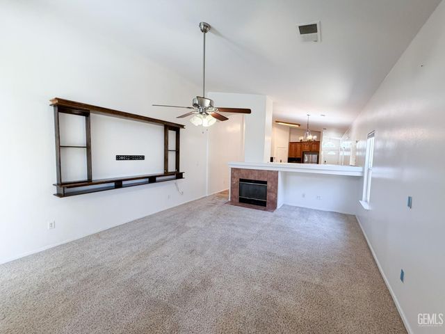 9600 Lanneau Court, Bakersfield, CA 93311