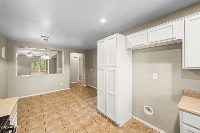 17 W DESERT VISTA Trail, San Tan Valley, AZ 85143