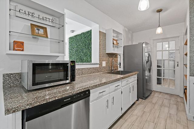 973 Laurel Road, North Palm Beach, FL 33408