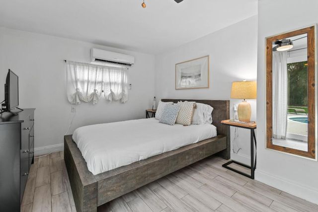 973 Laurel Road, North Palm Beach, FL 33408