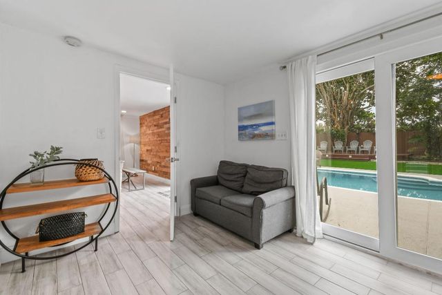 973 Laurel Road, North Palm Beach, FL 33408