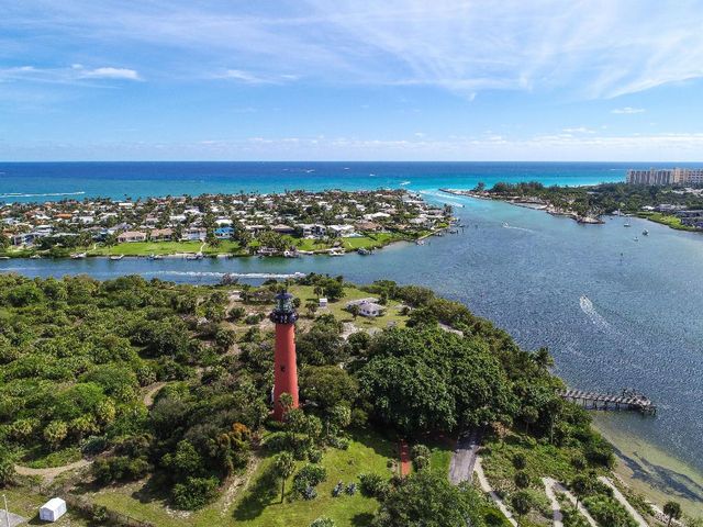 973 Laurel Road, North Palm Beach, FL 33408