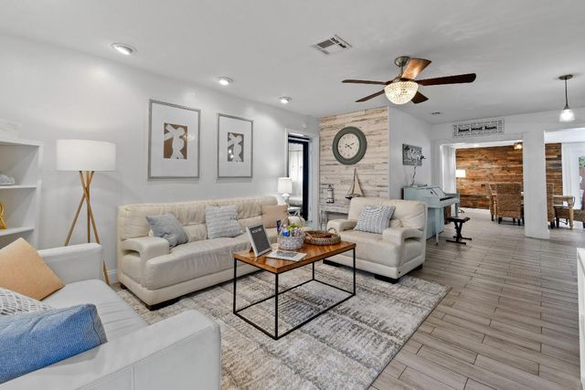 973 Laurel Road, North Palm Beach, FL 33408