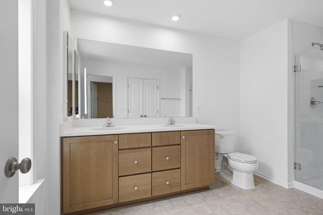689 LORD FAIRFAX ST, Charles Town, WV 25414