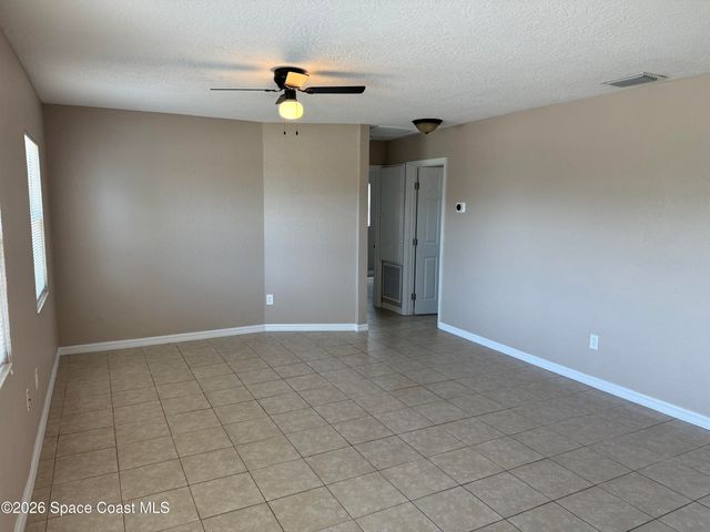 2500 Pepper Avenue, Melbourne, FL 32935