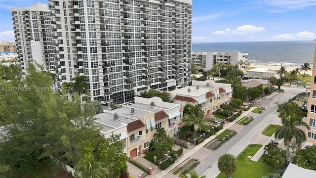 3237 NE 5th St 3237, Pompano Beach, FL 33062