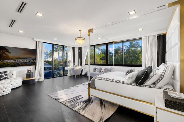 8005 Noremac Avenue, Miami Beach, FL 33141