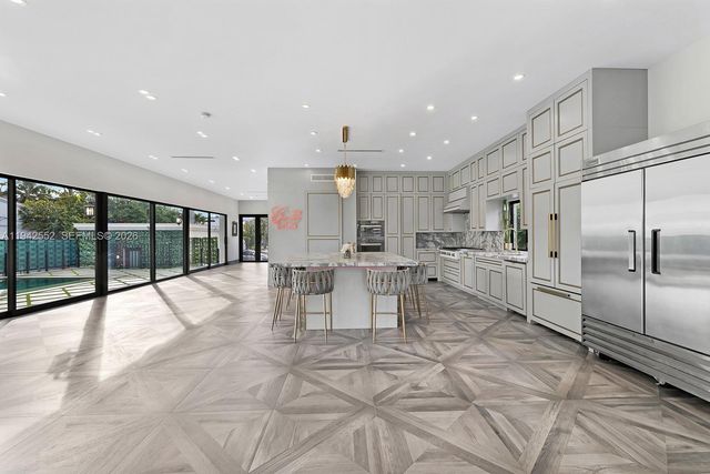 8005 Noremac Avenue, Miami Beach, FL 33141