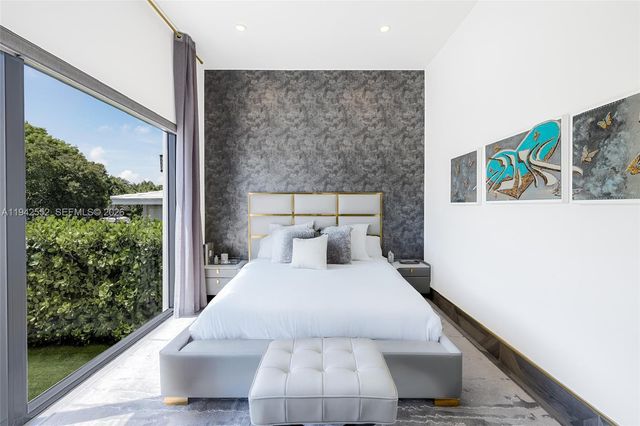 8005 Noremac Avenue, Miami Beach, FL 33141