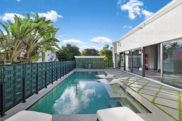 8005 Noremac Avenue, Miami Beach, FL 33141