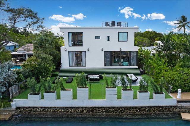 8005 Noremac Avenue, Miami Beach, FL 33141