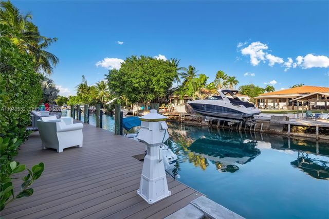 8005 Noremac Avenue, Miami Beach, FL 33141