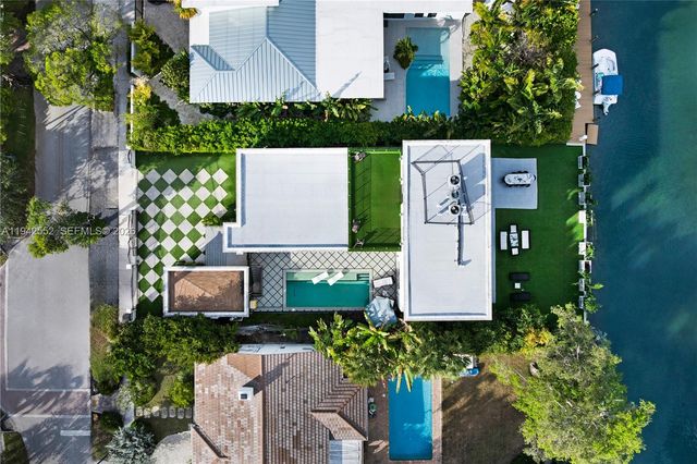 8005 Noremac Avenue, Miami Beach, FL 33141