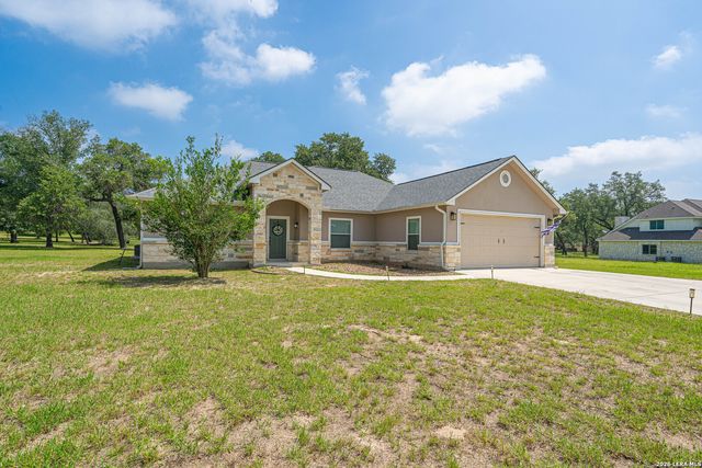 521 COUNTY ROAD 6868 E, Natalia, TX 78059