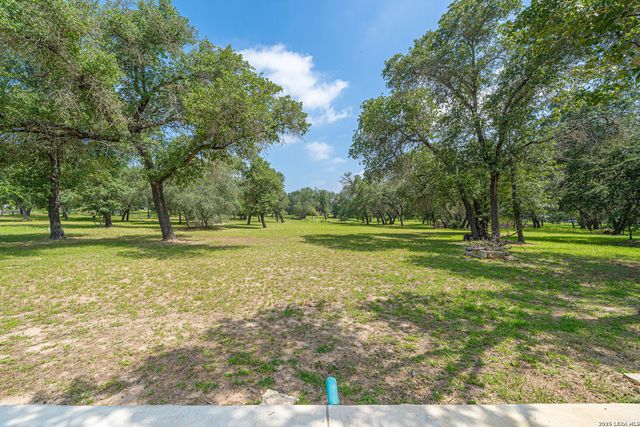 521 COUNTY ROAD 6868 E, Natalia, TX 78059
