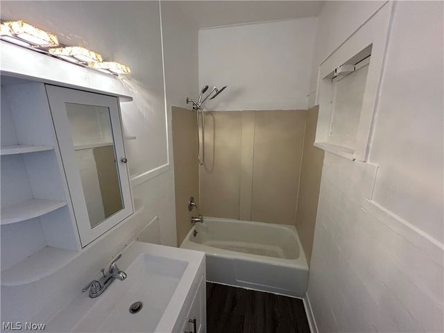 2232 W 103rd Street 5, Cleveland, OH 44102