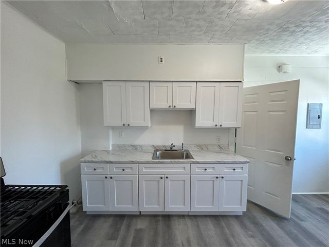 2232 W 103rd Street 5, Cleveland, OH 44102