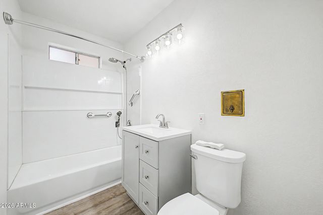 2611 W OSBORN Road, Phoenix, AZ 85017