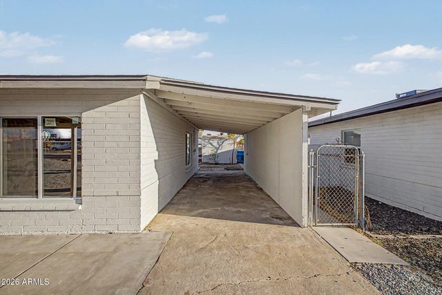 2611 W OSBORN Road, Phoenix, AZ 85017