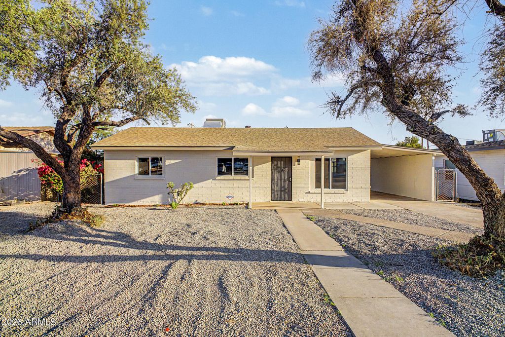 2611 W OSBORN Road, Phoenix, AZ 85017