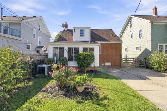 686 Mount Vernon Road, Cheektowaga, NY 14215