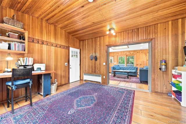 4 Saltmeadow Lane, Bayport, NY 11705