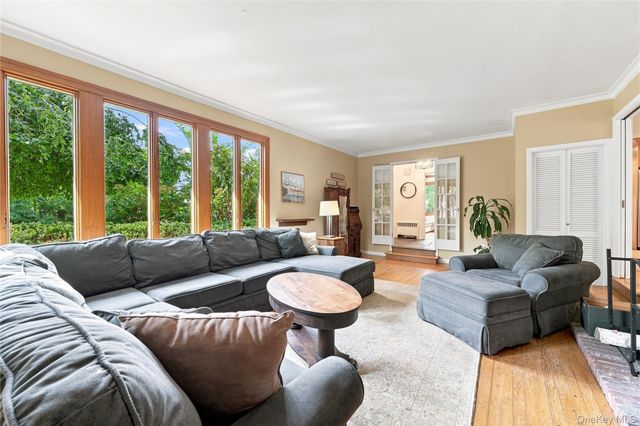 4 Saltmeadow Lane, Bayport, NY 11705