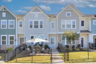 2546 Lydia Avenue, Charlotte, NC 28205