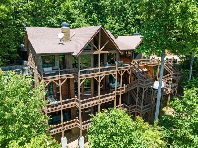 436 Geronimo Road, Blue Ridge, GA 30513