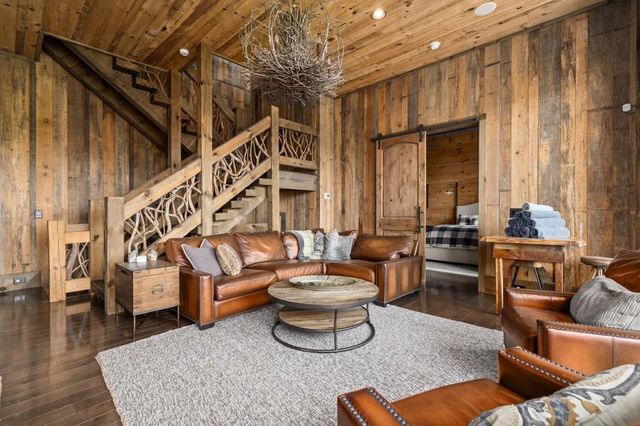 436 Geronimo Road, Blue Ridge, GA 30513