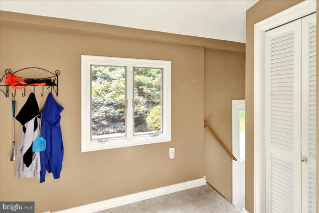 126 W NEVERSINK RD, Reading, PA 19606