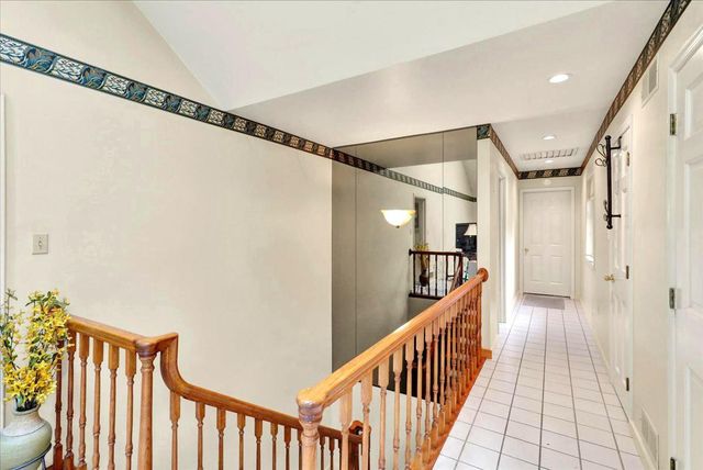 126 W NEVERSINK RD, Reading, PA 19606
