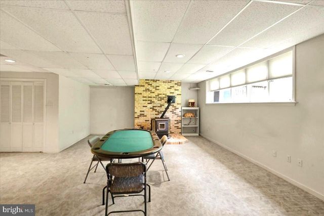 126 W NEVERSINK RD, Reading, PA 19606