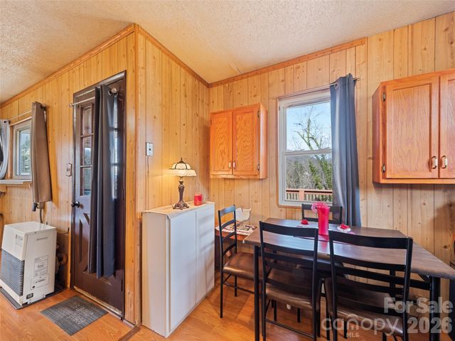 85 Culvern Street, Asheville, NC 28804