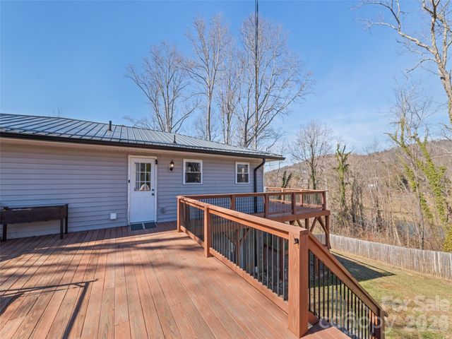 85 Culvern Street, Asheville, NC 28804