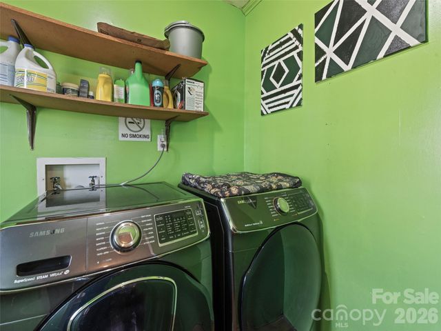 85 Culvern Street, Asheville, NC 28804