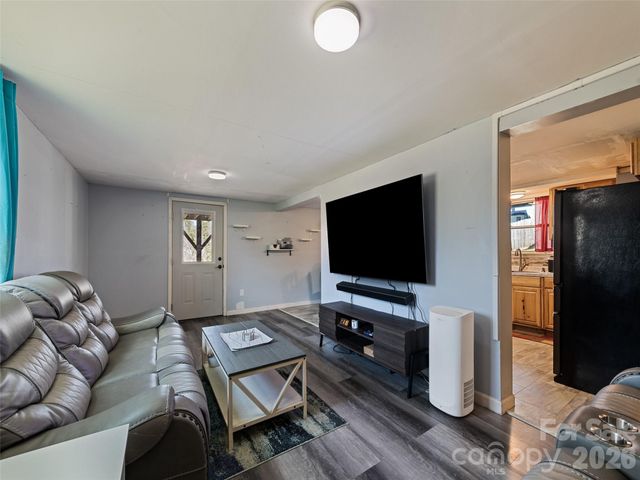 85 Culvern Street, Asheville, NC 28804