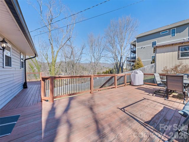 85 Culvern Street, Asheville, NC 28804