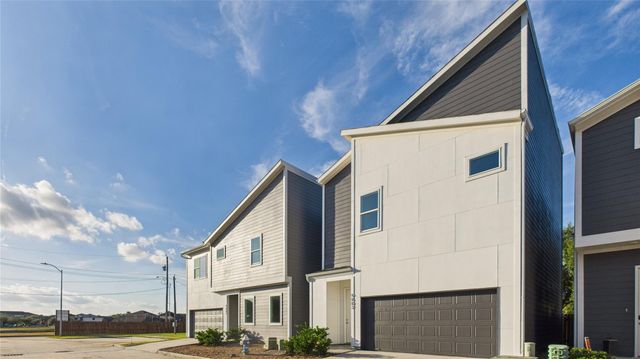 9607 Habitat Street, Houston, TX 77075