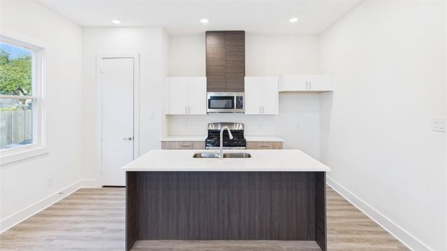 9607 Habitat Street, Houston, TX 77075