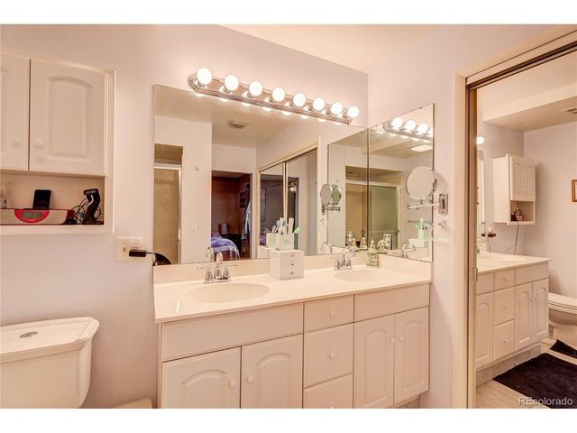 7202 W Cedar Cir, Lakewood, CO 80226