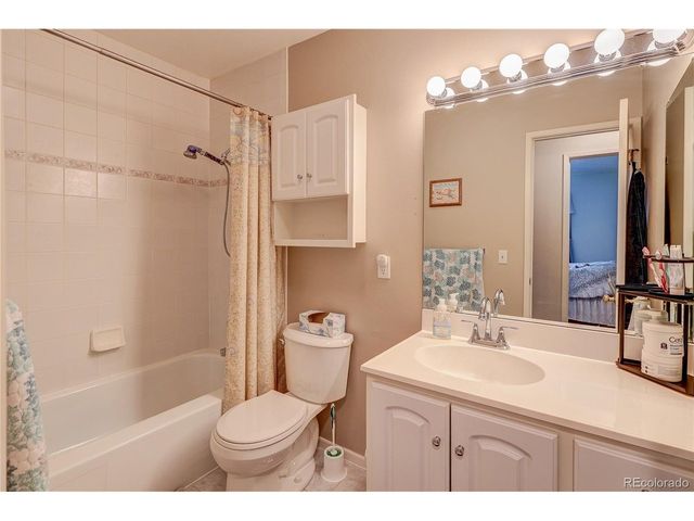 7202 W Cedar Cir, Lakewood, CO 80226