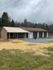 1453 Dry Creek Road, Elizabethton, TN 37643