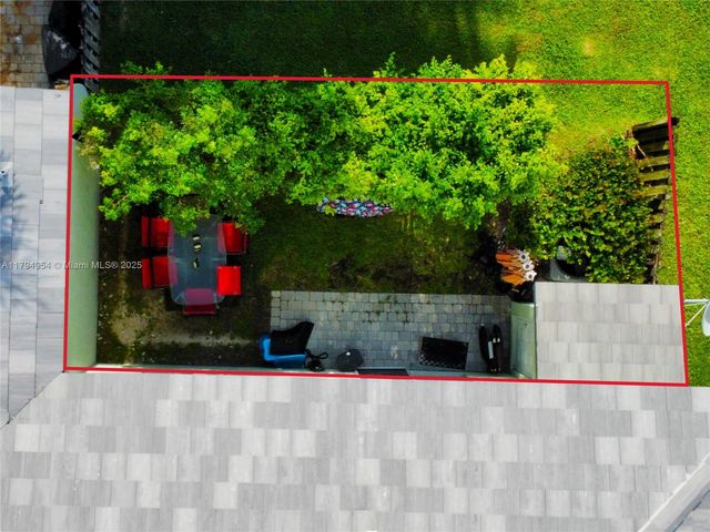 3064 SE 1st Dr 3, Homestead, FL 33033