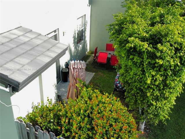 3064 SE 1st Dr 3, Homestead, FL 33033