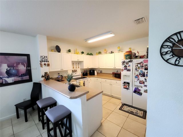 3064 SE 1st Dr 3, Homestead, FL 33033