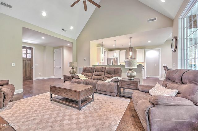 1010 Allandale Circle, Kingsport, TN 37660