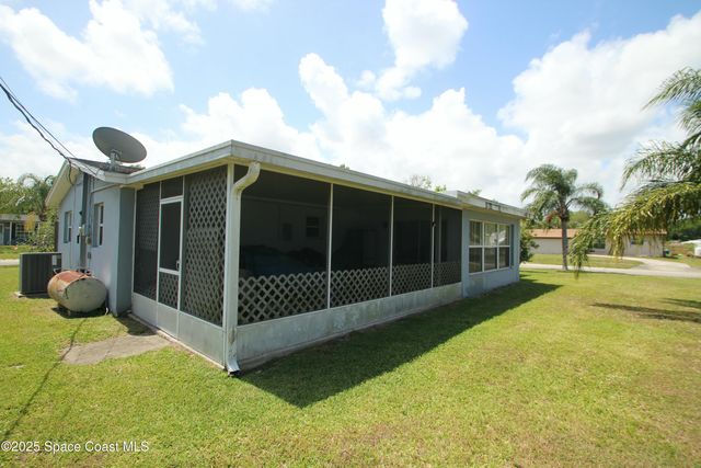 1798 Hudson Circle S, Melbourne, FL 32935