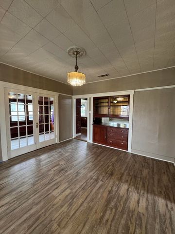 1121 Jepsen Avenue, Corcoran, CA 93212